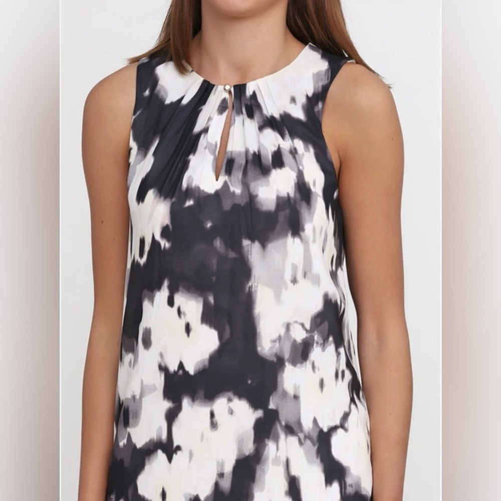 H&M Sleeveless Black White Floral Dress Size 8 Like New